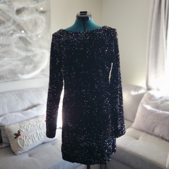 Showpo mini - Picture 4 of 5